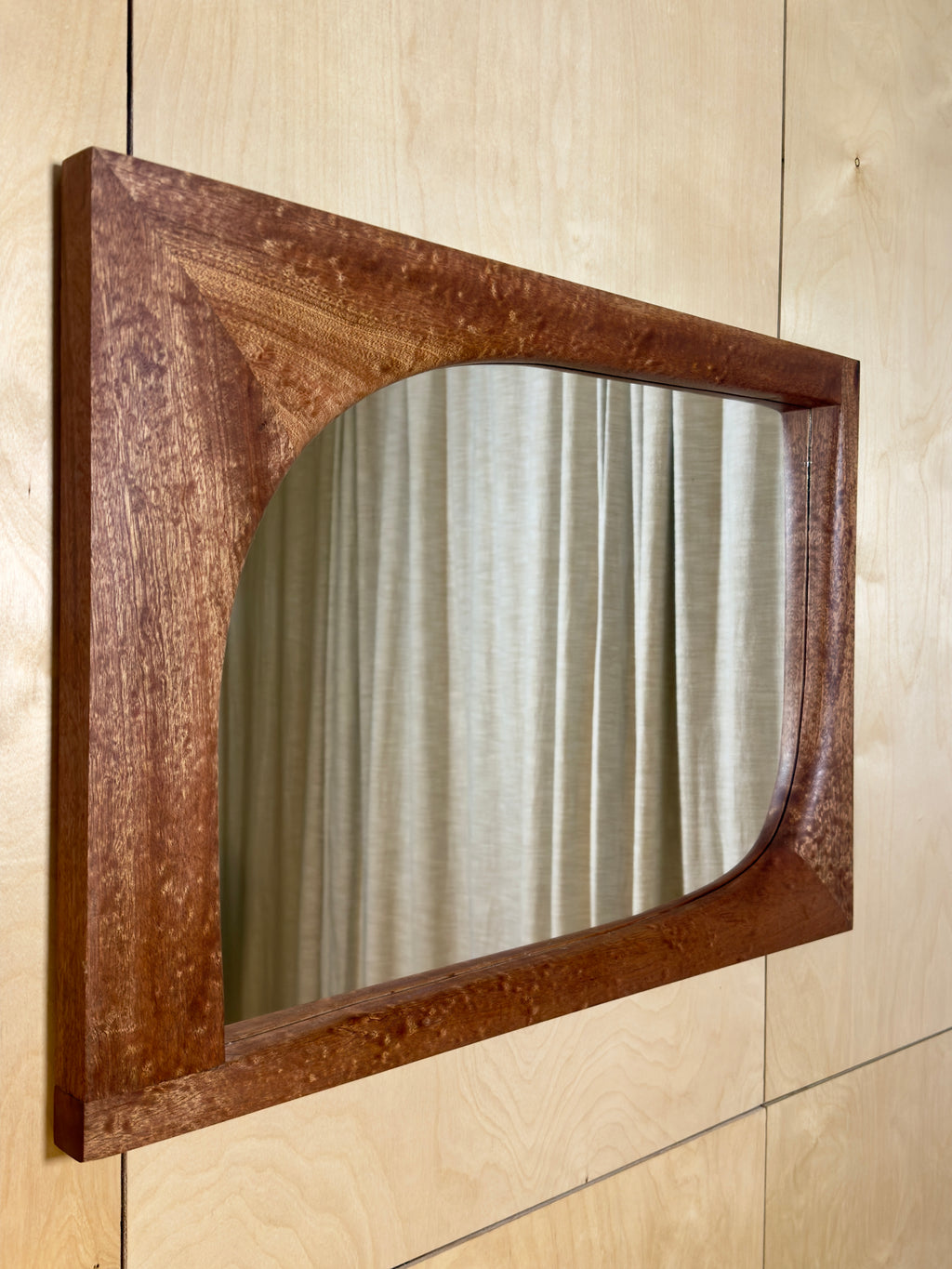 “Curves” Mirror
