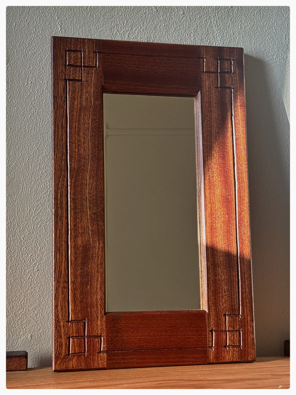 “Xee” Mirror